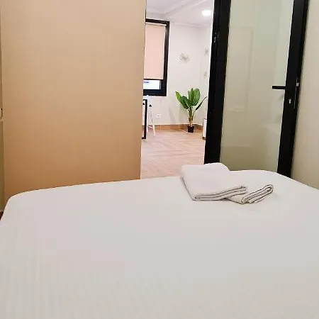 2v1 - Center 2 아파트 티라나