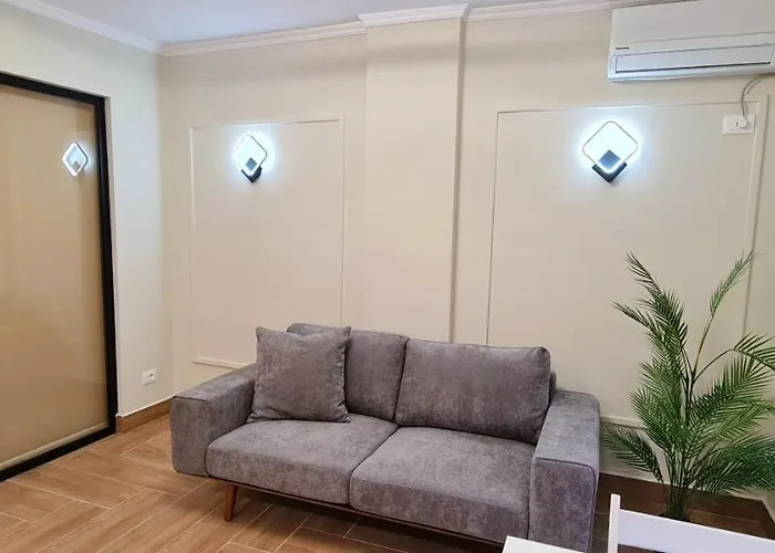 2v1 - Center 2 Tirana