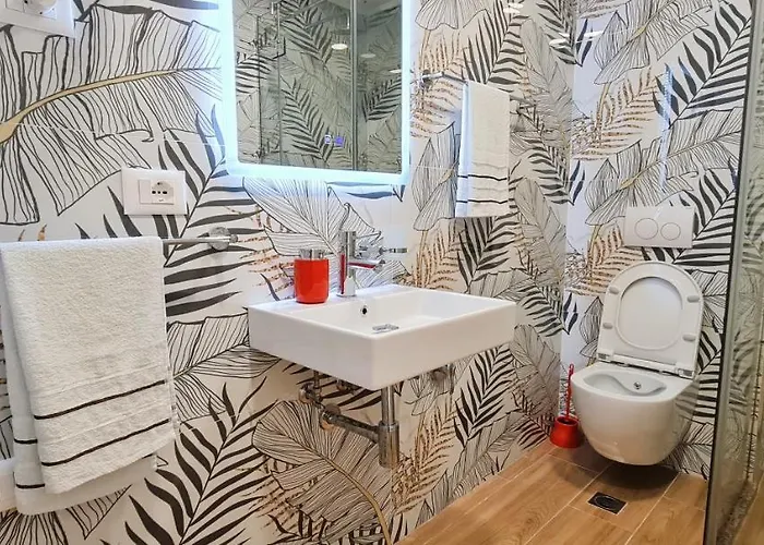 2v1 - Center 2 アパート ティラナ